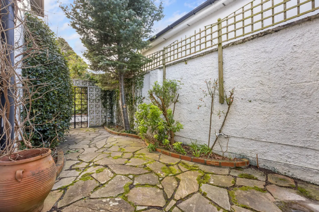 Photo of 89 Foster Avenue, Mount Merrion, Co. Dublin, A94 N527