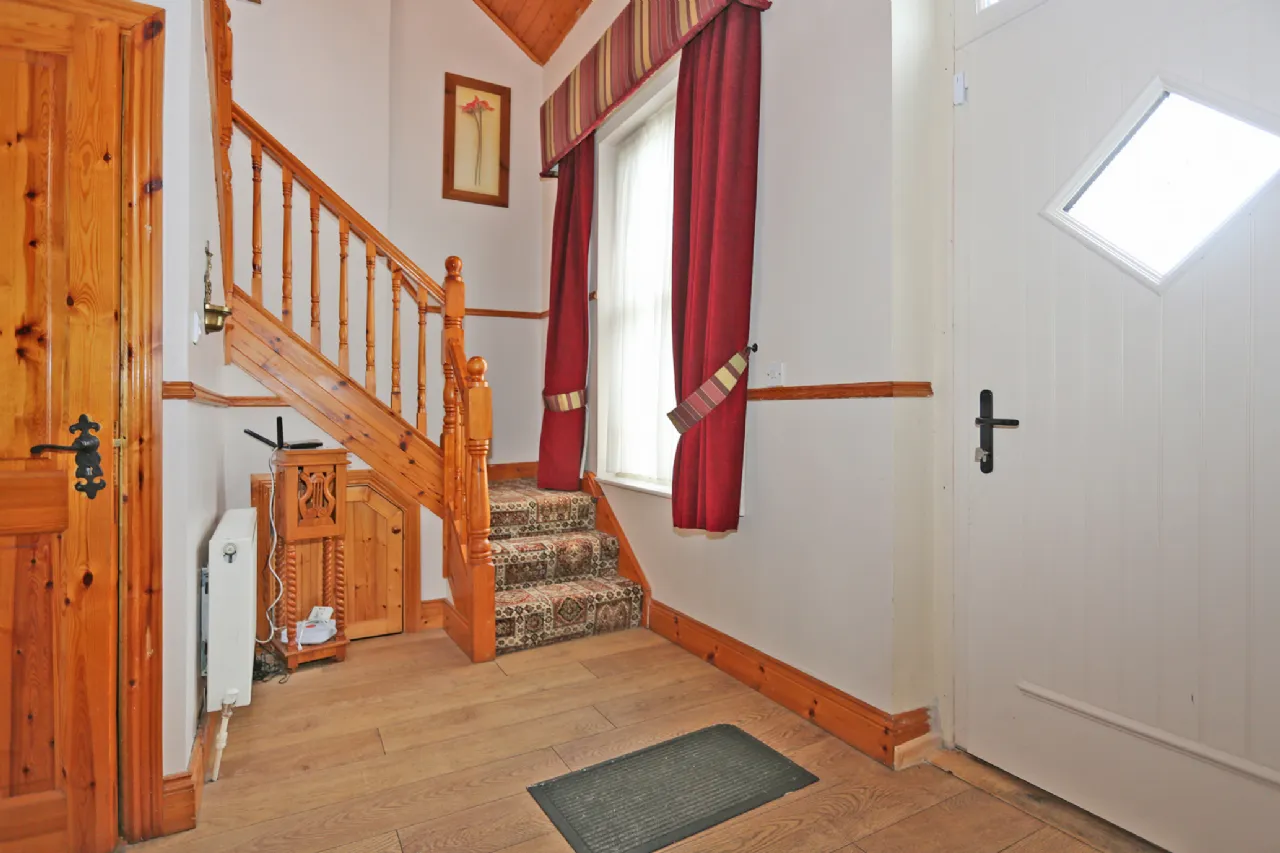 Photo of 10 Fairview Terrace, Greenhill Road, Garryowen, Limerick, V94 A34W