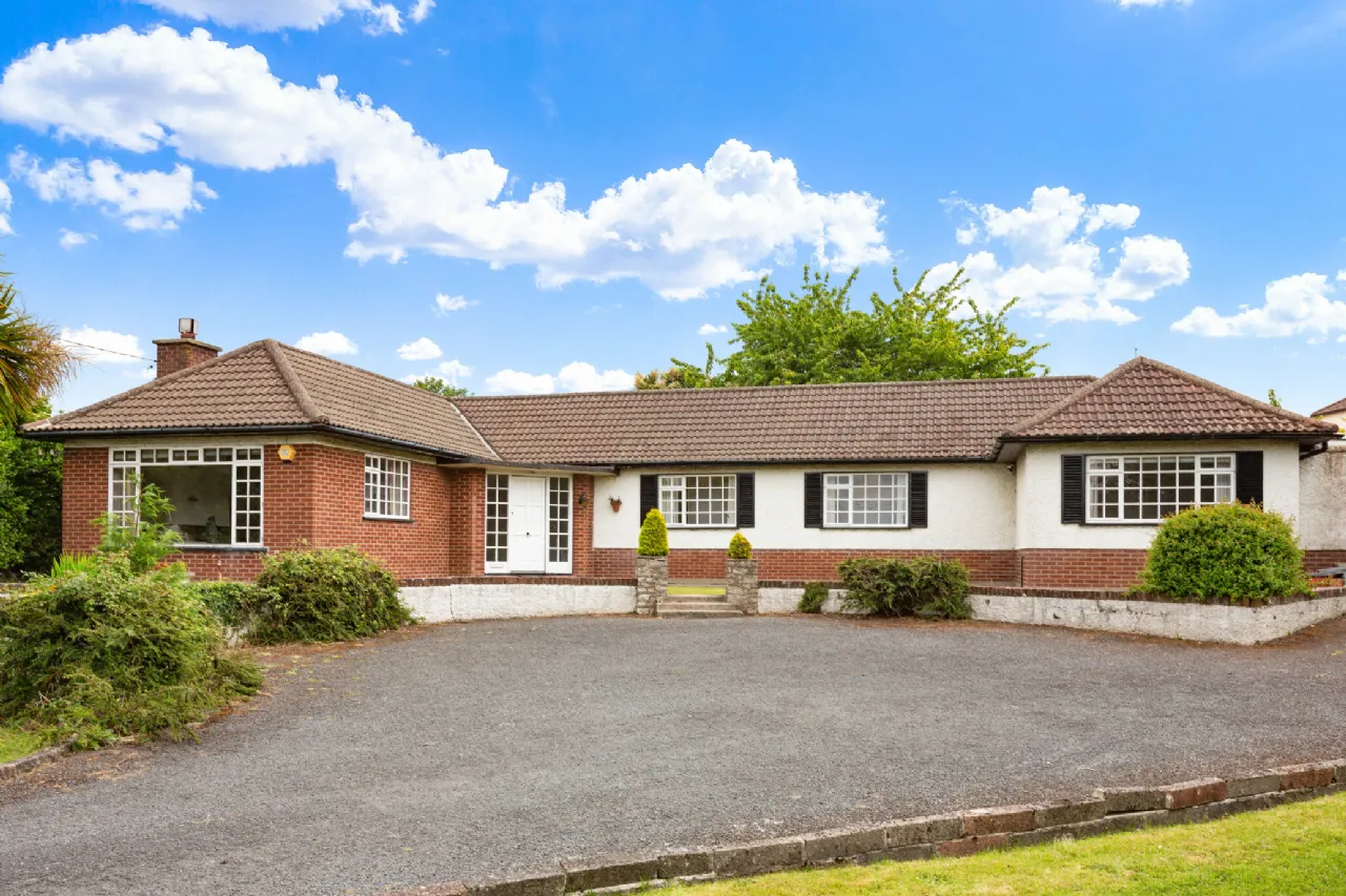 Photo of Cragleigh, Leopardstown Road, Leopardstown, Dublin 18, D18 P2N3
