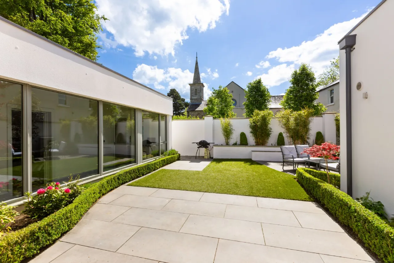 Photo of The Farmhouse, Sandyford Village, Sandyford, Dublin 18, D18 N23T