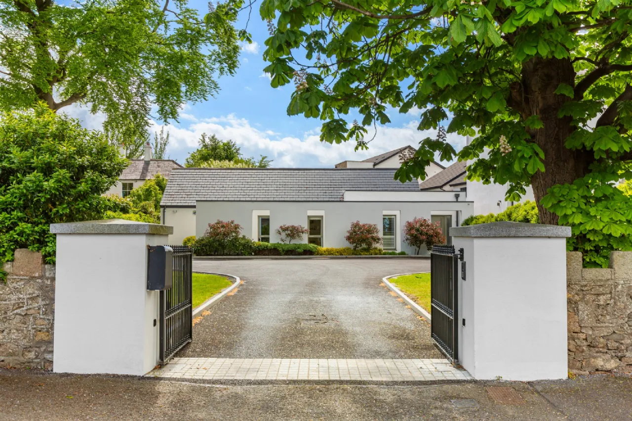 Photo of The Farmhouse, Sandyford Village, Sandyford, Dublin 18, D18 N23T