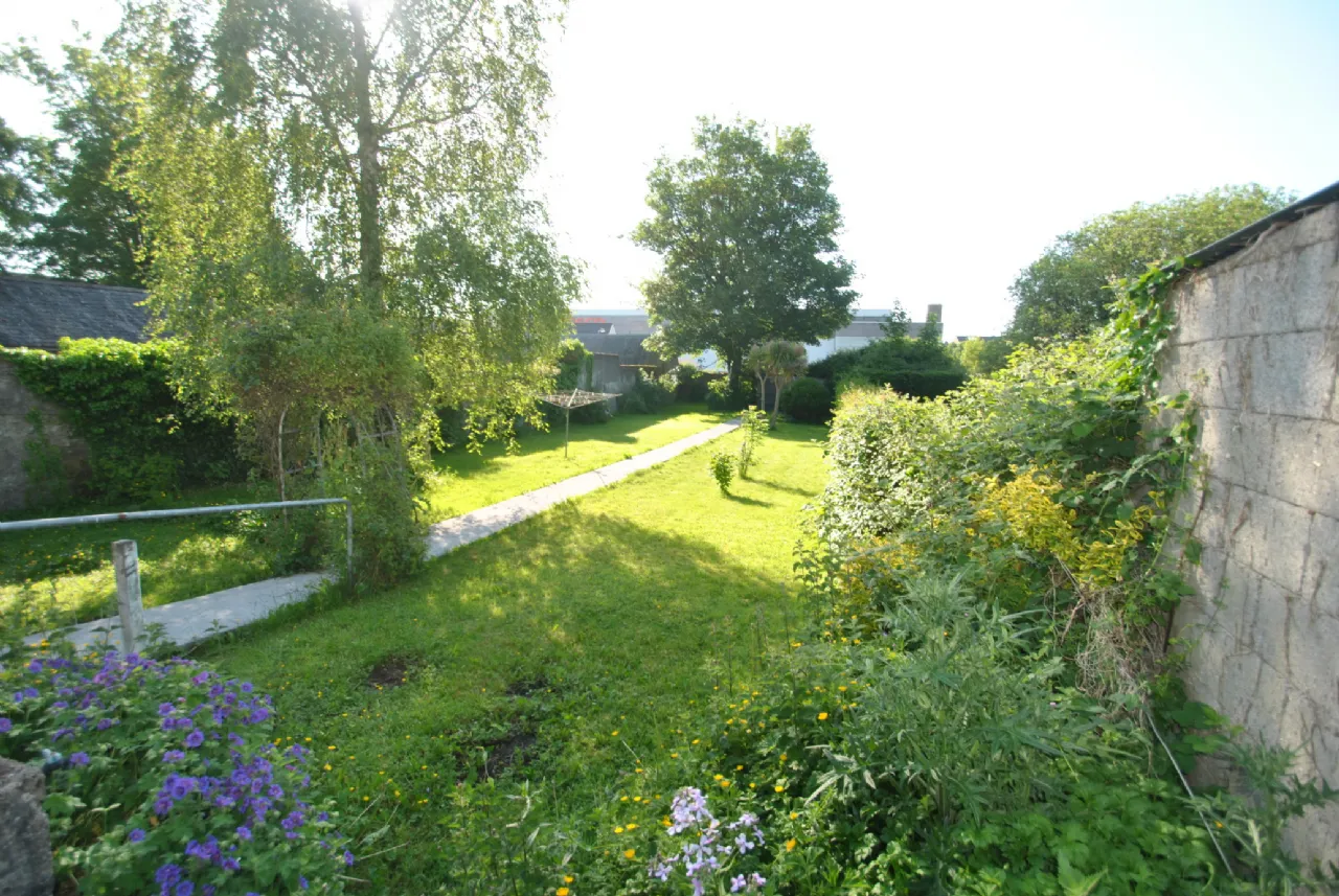 Photo of Grove Street, Roscrea, Co. Tipperary, E53 X822