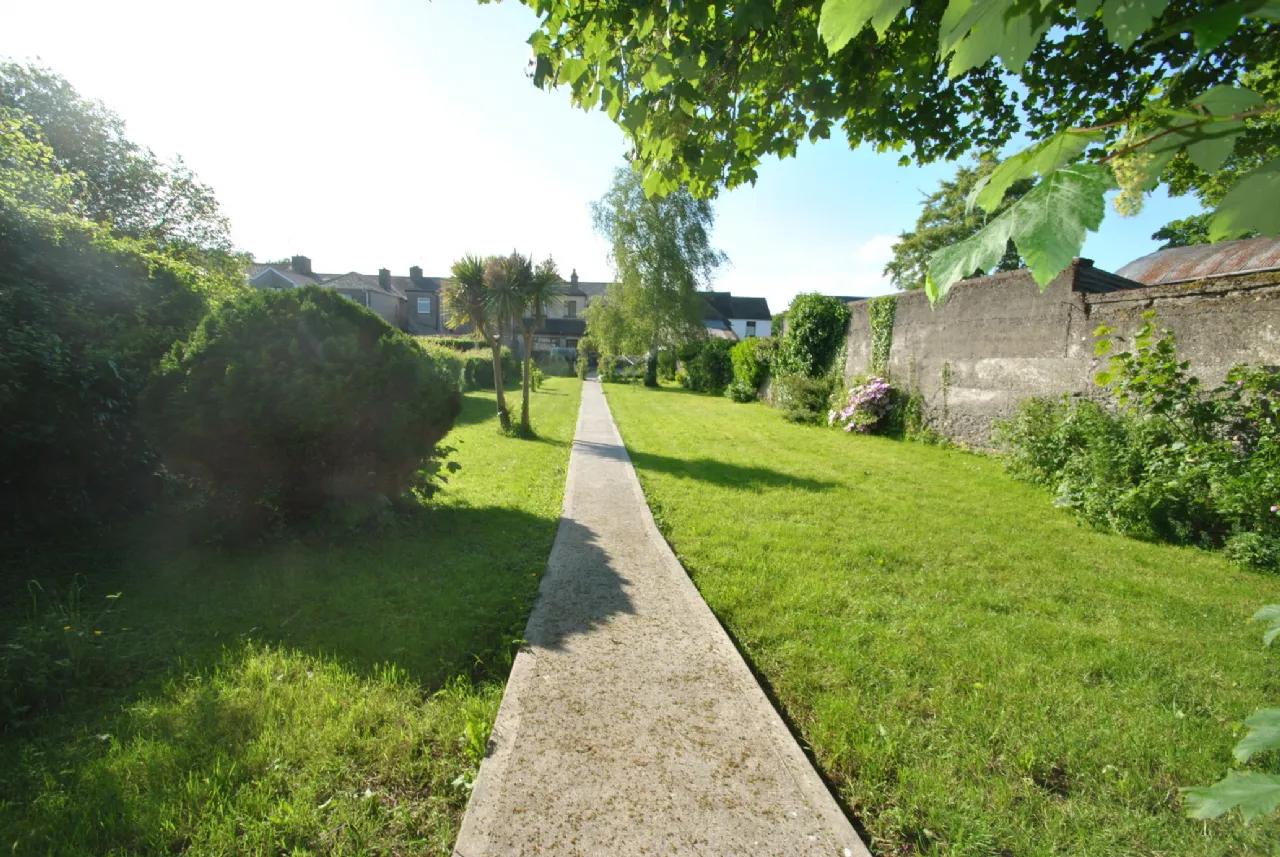 Photo of Grove Street, Roscrea, Co. Tipperary, E53 X822