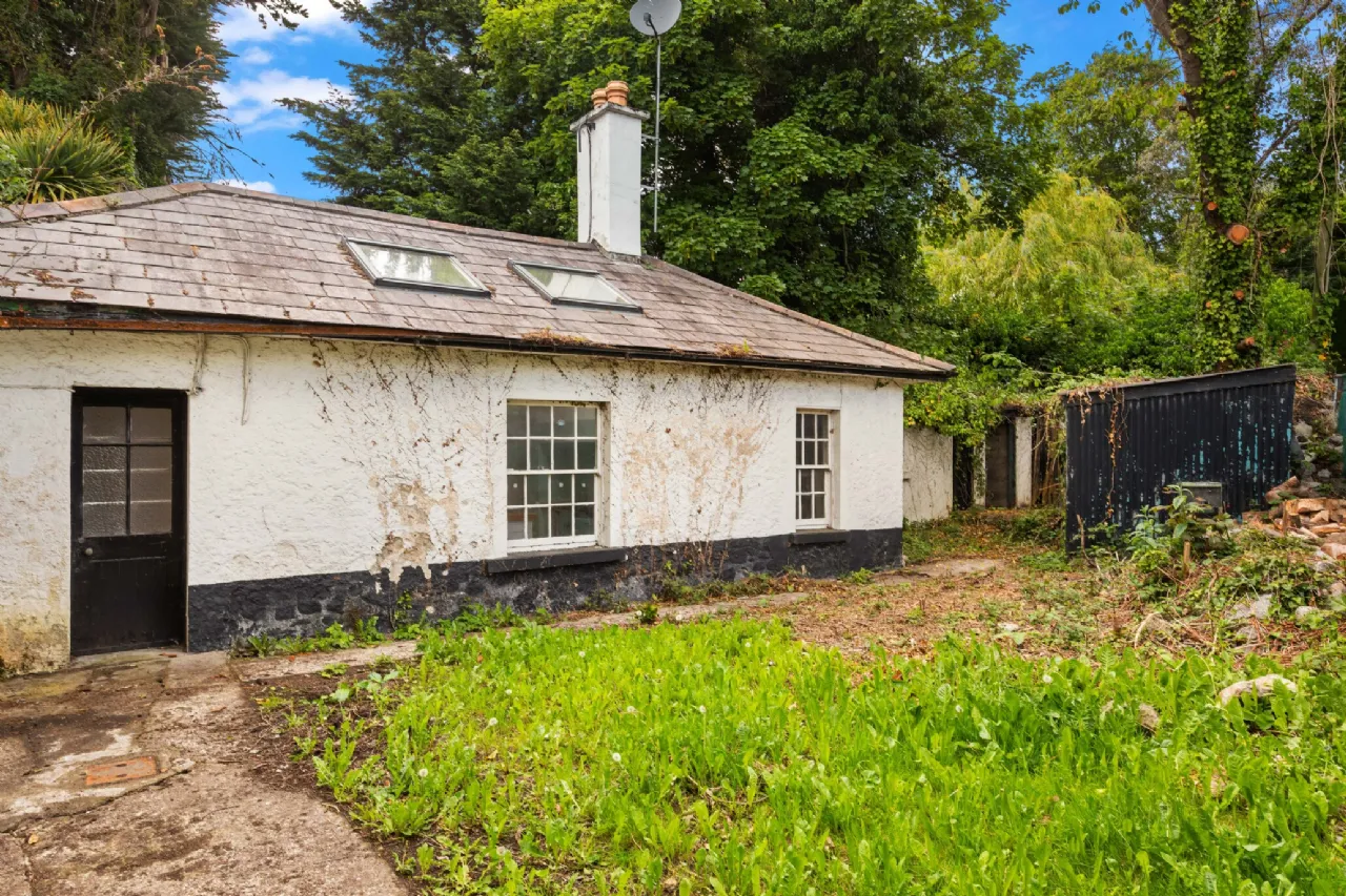 Photo of Lissadrone, Killiney Hill Road, Killiney, Co Dublin, A96HW74