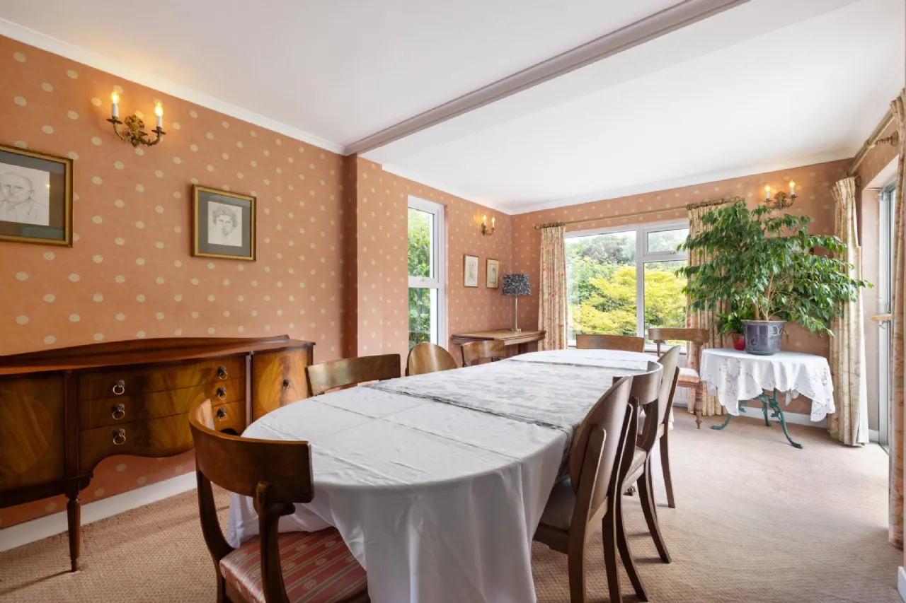 Photo of Mineview, 5 Ferndale Road, Shankill, Rathmichael, Dublin 18, D18 E6P7