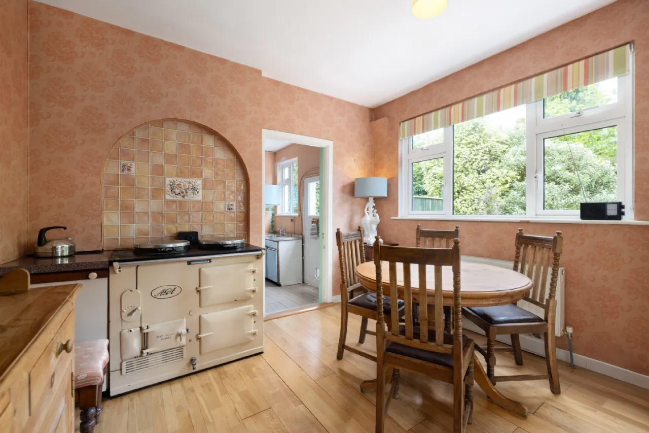 Photo of Mineview, 5 Ferndale Road, Shankill, Rathmichael, Dublin 18, D18 E6P7