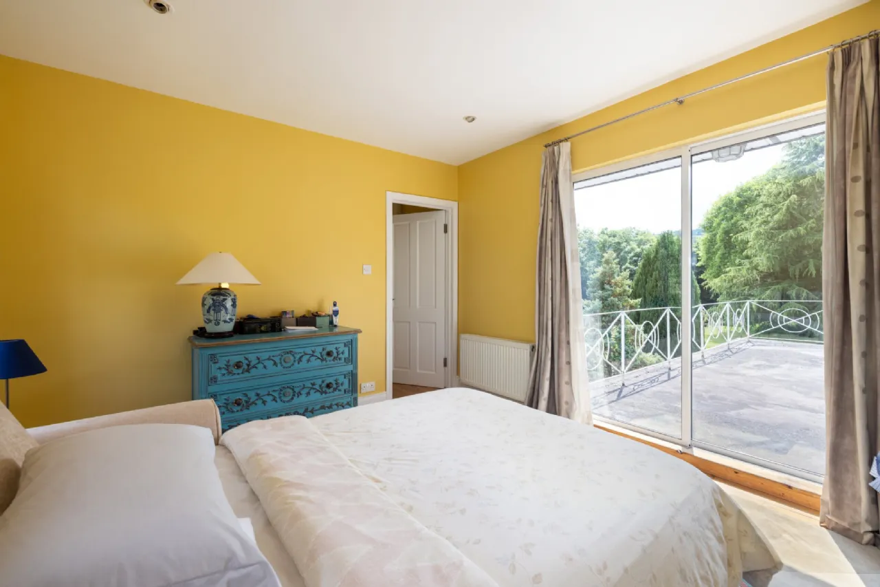 Photo of Mineview, 5 Ferndale Road, Shankill, Rathmichael, Dublin 18, D18 E6P7