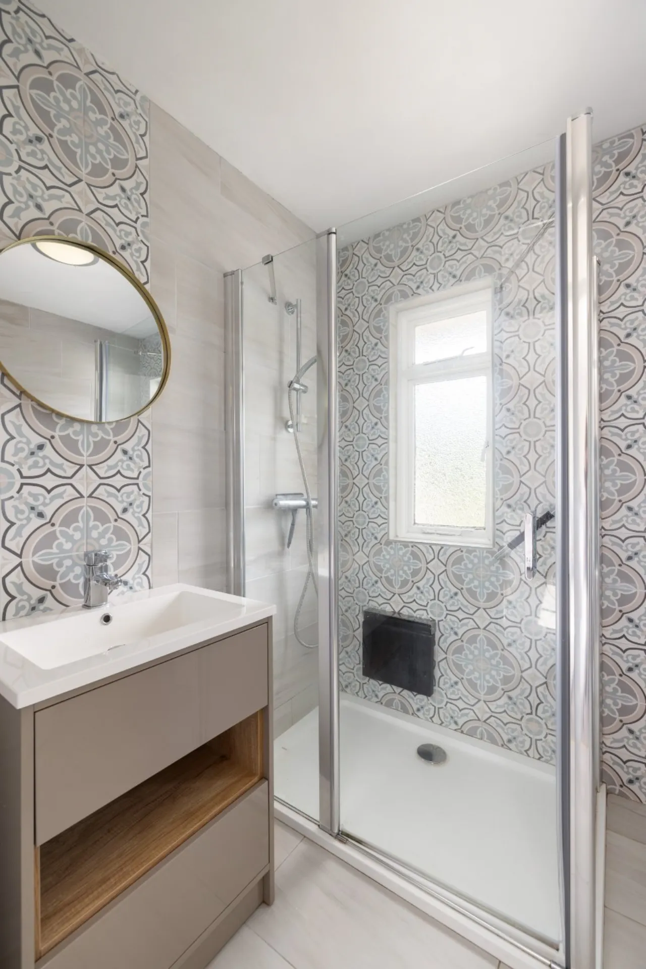Photo of Mineview, 5 Ferndale Road, Shankill, Rathmichael, Dublin 18, D18 E6P7