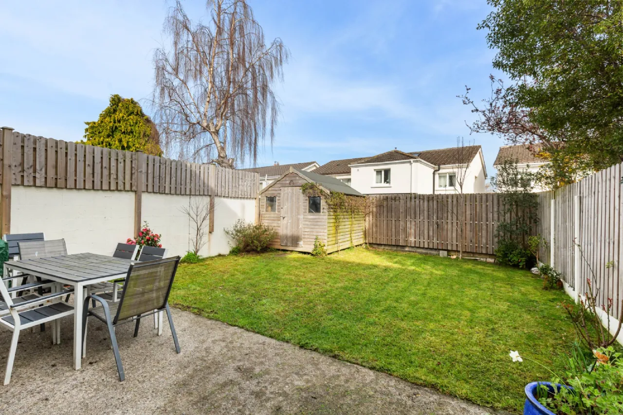 Photo of 10 Broadford Lawn, Ballinteer, Dublin 16, D16 A897