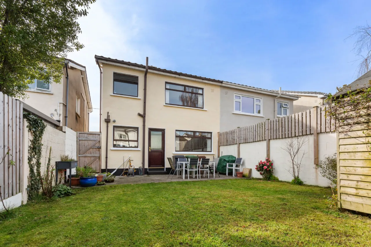 Photo of 10 Broadford Lawn, Ballinteer, Dublin 16, D16 A897