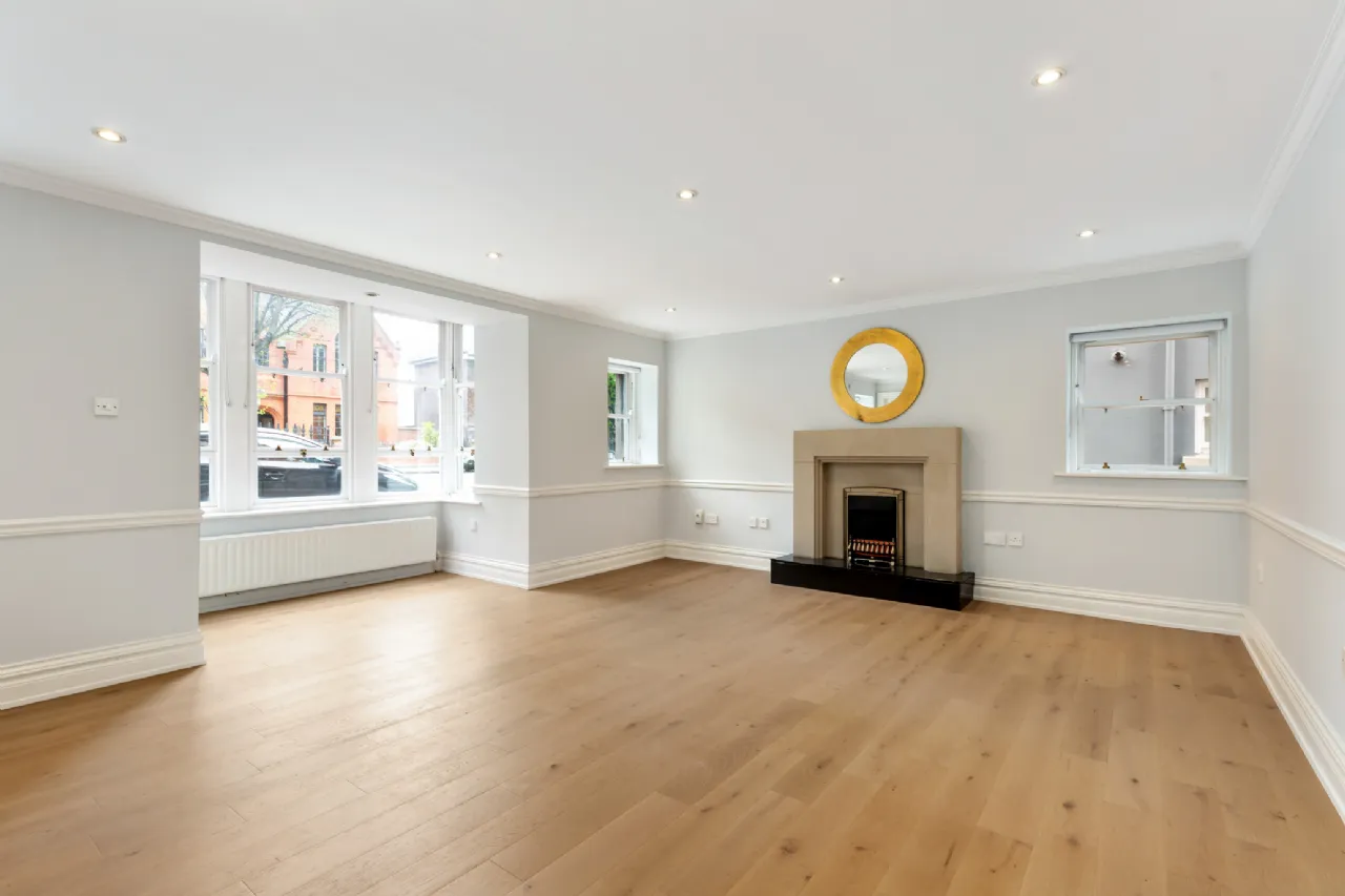 Photo of 6 Northumberland Court, 12-16 Northumberland Road, Ballsbridge, Dublin 4, D04 AW66