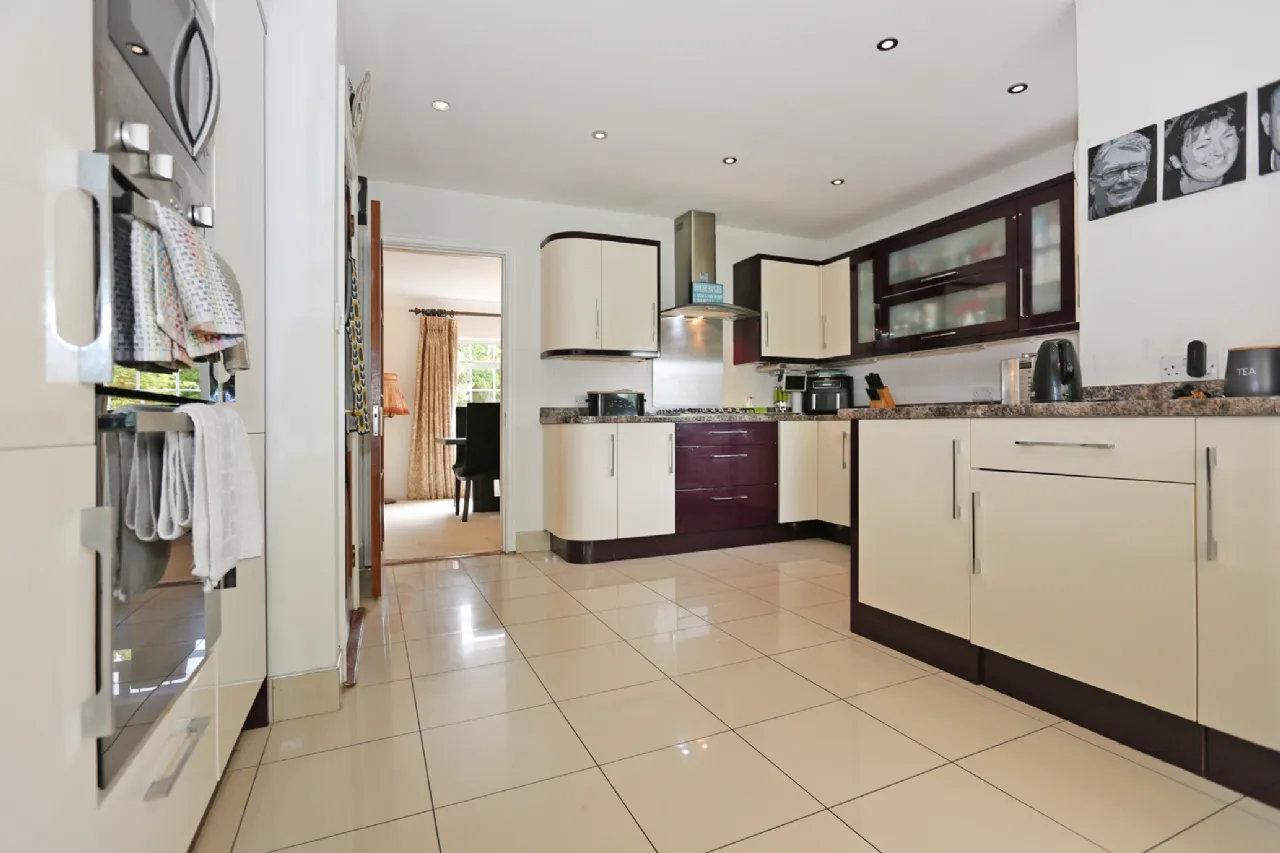 Photo of 3 Clifton Close, Ennis Road, Limerick, V94 EHY7