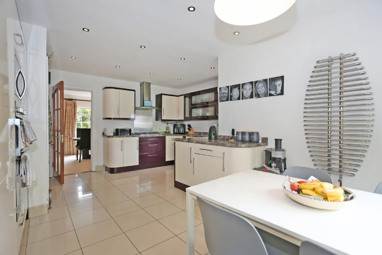 Photo of 3 Clifton Close, Ennis Road, Limerick, V94 EHY7