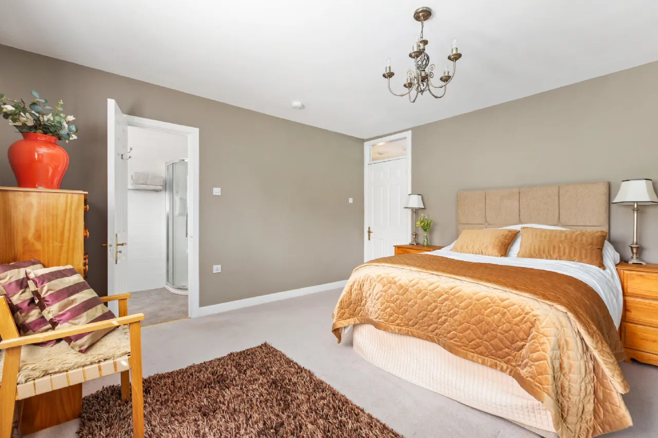 Photo of 13 Foxrock Crescent, Foxrock, Dublin 18, D18 E5C2