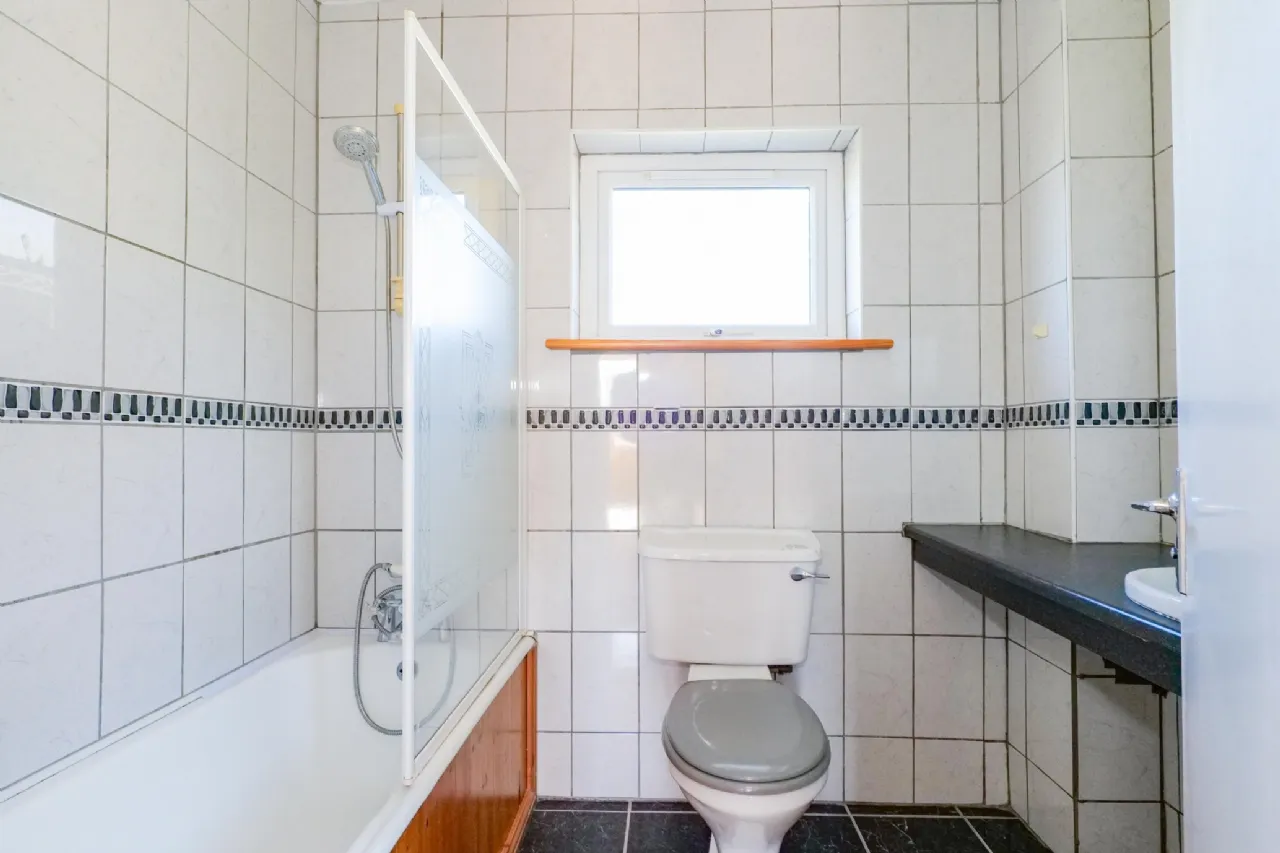 Photo of 3 Beach Close, Renmore, Galway, H91 P5F1