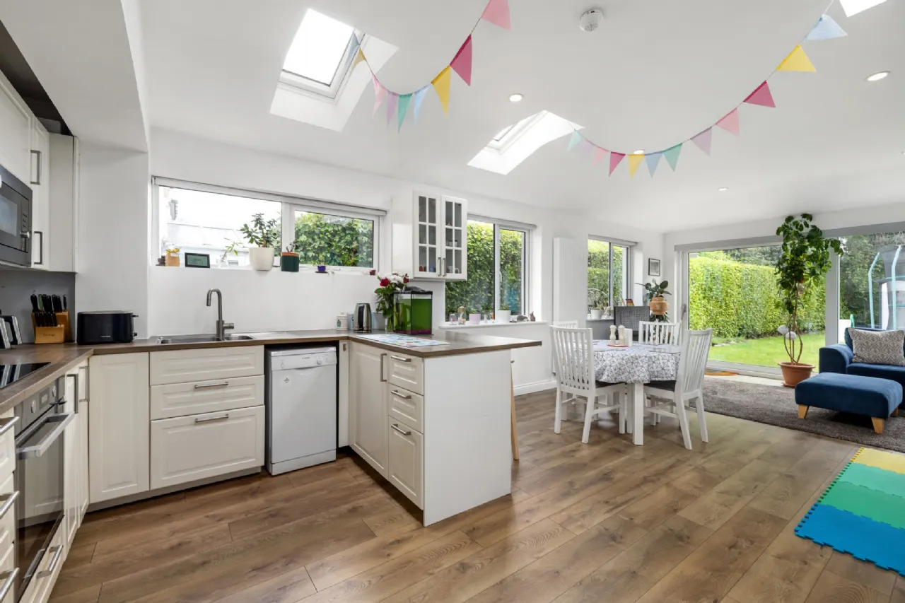 Photo of 59 Dorney Court, Shankill, Dublin 18, D18 V5W5