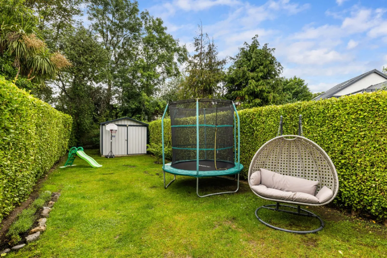 Photo of 59 Dorney Court, Shankill, Dublin 18, D18 V5W5