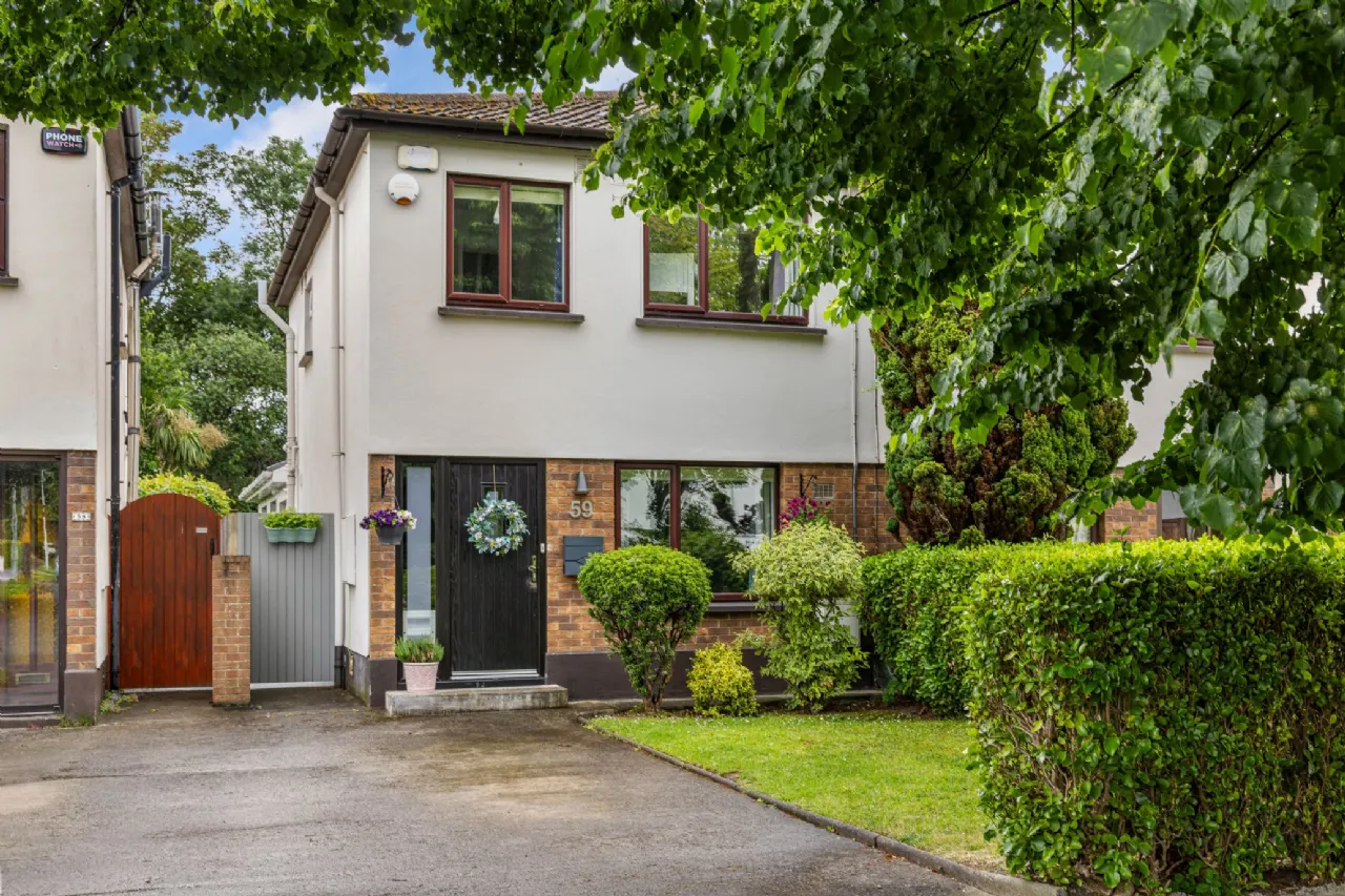 Photo of 59 Dorney Court, Shankill, Dublin 18, D18 V5W5