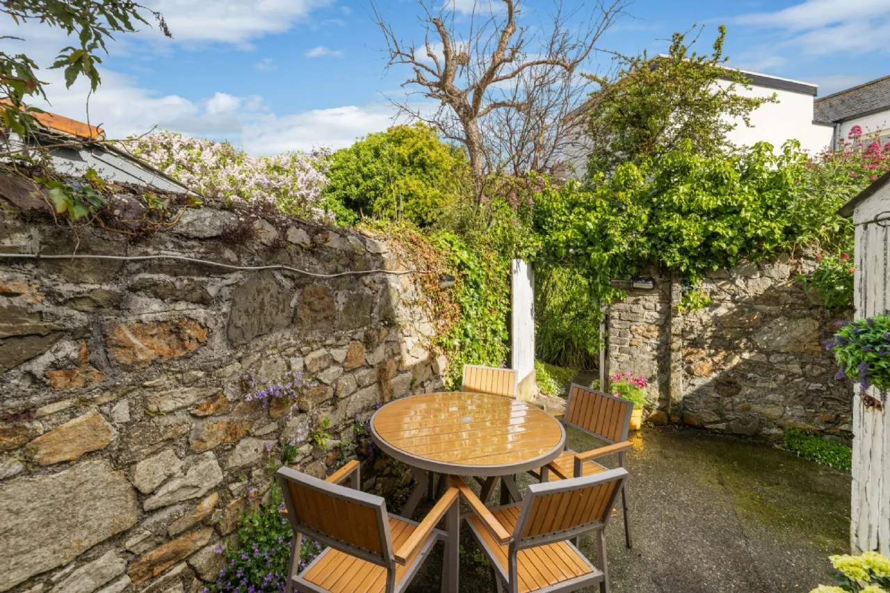 Photo of 2 Brabazon Cottages, Lower Dargle Road, Bray, Co. Wicklow, A98 KW20