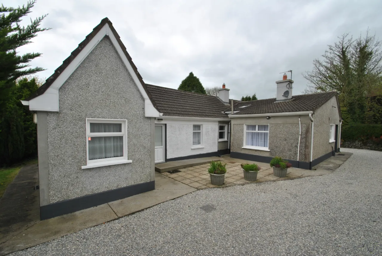 Photo of Greenlawn, Ashbury, Roscrea, Co. Tipperary, E53 ED60