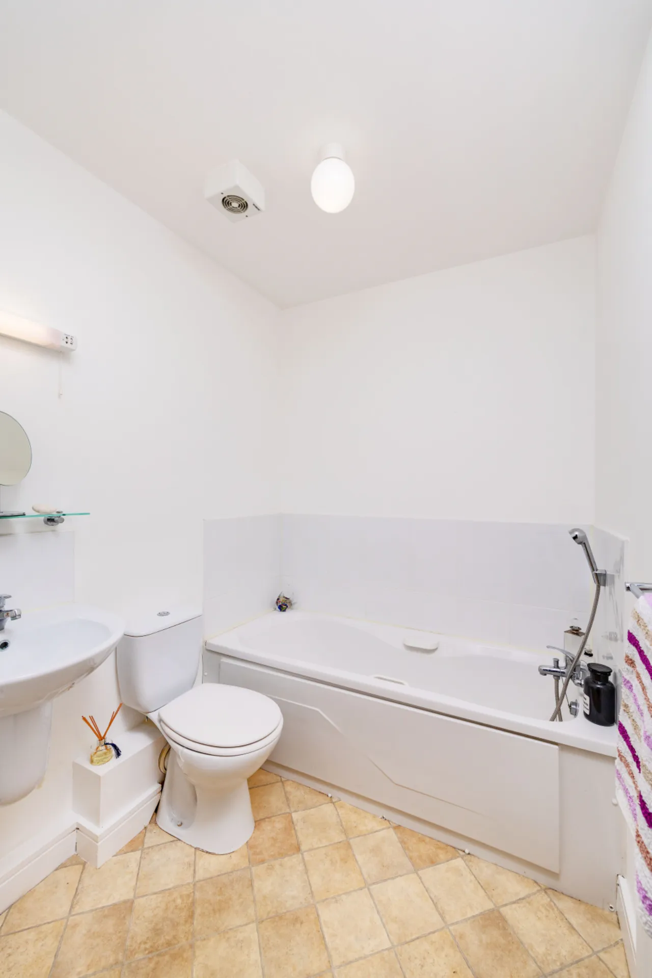 Photo of 32 Mayeston Crescent, Finglas, Dublin 11, D11 K026