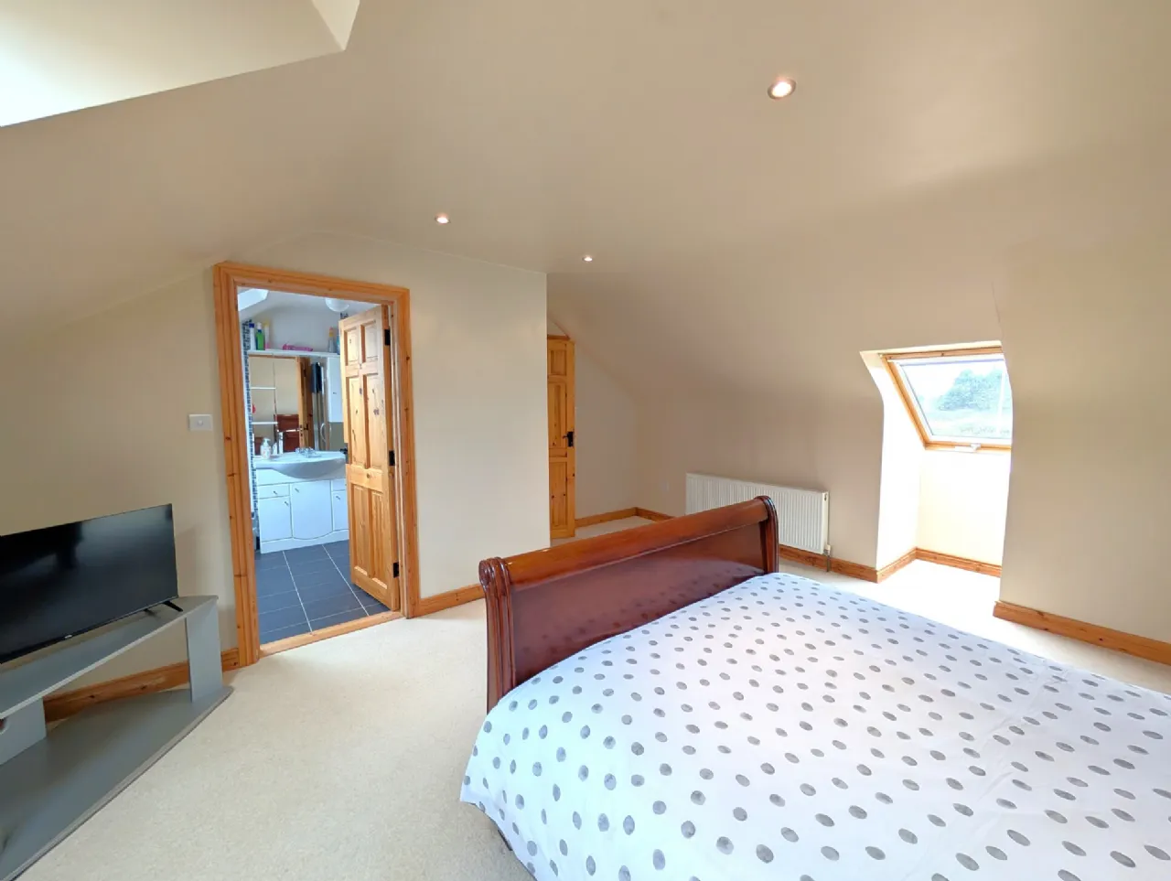 Photo of Turlough House, Carrowkeernan Murrisk, Westport, Co Mayo, F28 YW72
