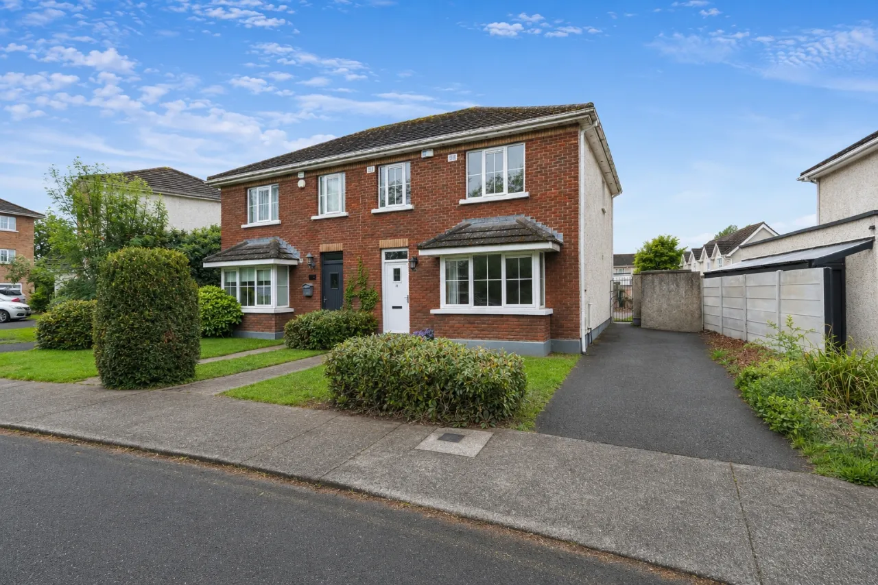 Photo of 31 Bishops Orchard, Tyrrelstown, Dublin 15, D15 F6X9