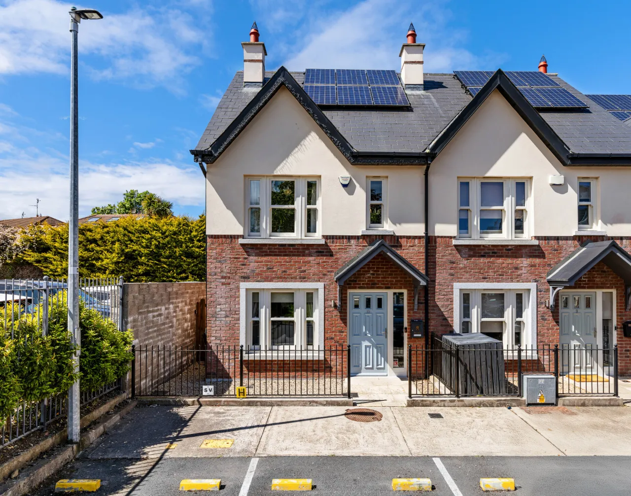 Photo of 10 Tapton, Murphystown Road, Leopardstown, Dublin 18, D18 DP48