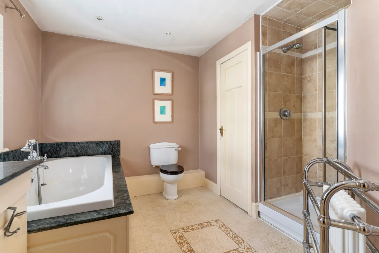 Photo of Woodview, Gordon Avenue, Dublin 18, D18 N7Y0