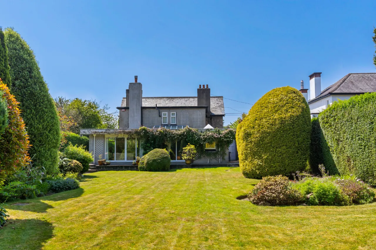 Photo of Woodview, Gordon Avenue, Dublin 18, D18 N7Y0