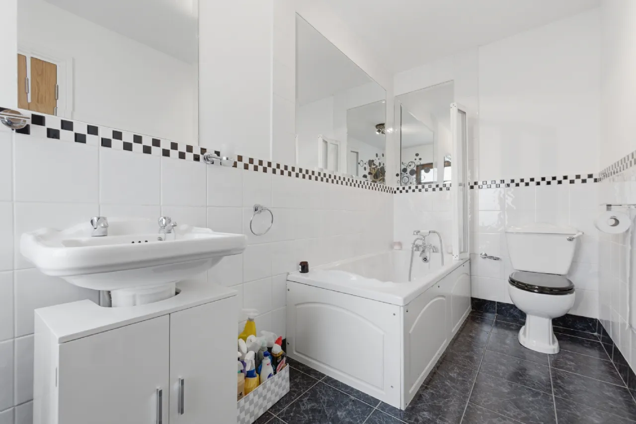 Photo of 6 Saint Stephen's Grove, Irishtown Upper, Clonmel, Co. Tipperary, E91 A974
