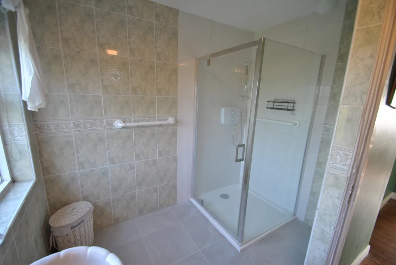 Photo of Golden Grove Road, Roscrea, Co. Tipperary, E53 XW01