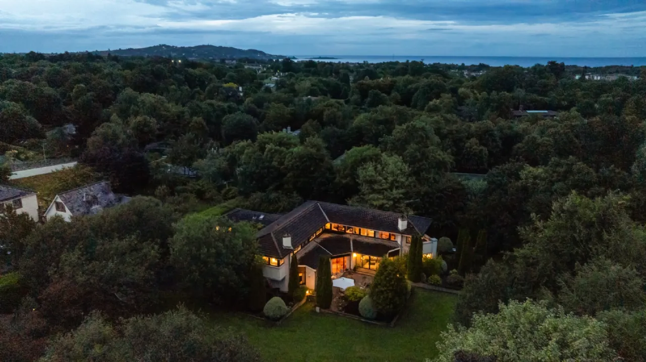 Photo of La Rochelle, Ferndale Road, Rathmichael, Dublin 18, D18 K3C6