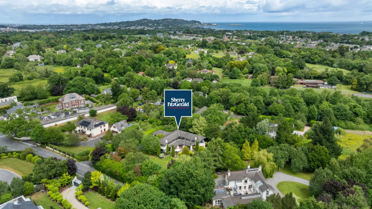 Photo of La Rochelle, Ferndale Road, Rathmichael, Dublin 18, D18 K3C6