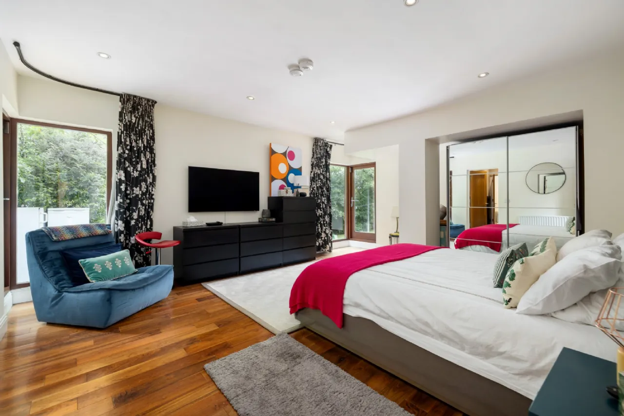 Photo of La Rochelle, Ferndale Road, Rathmichael, Dublin 18, D18 K3C6