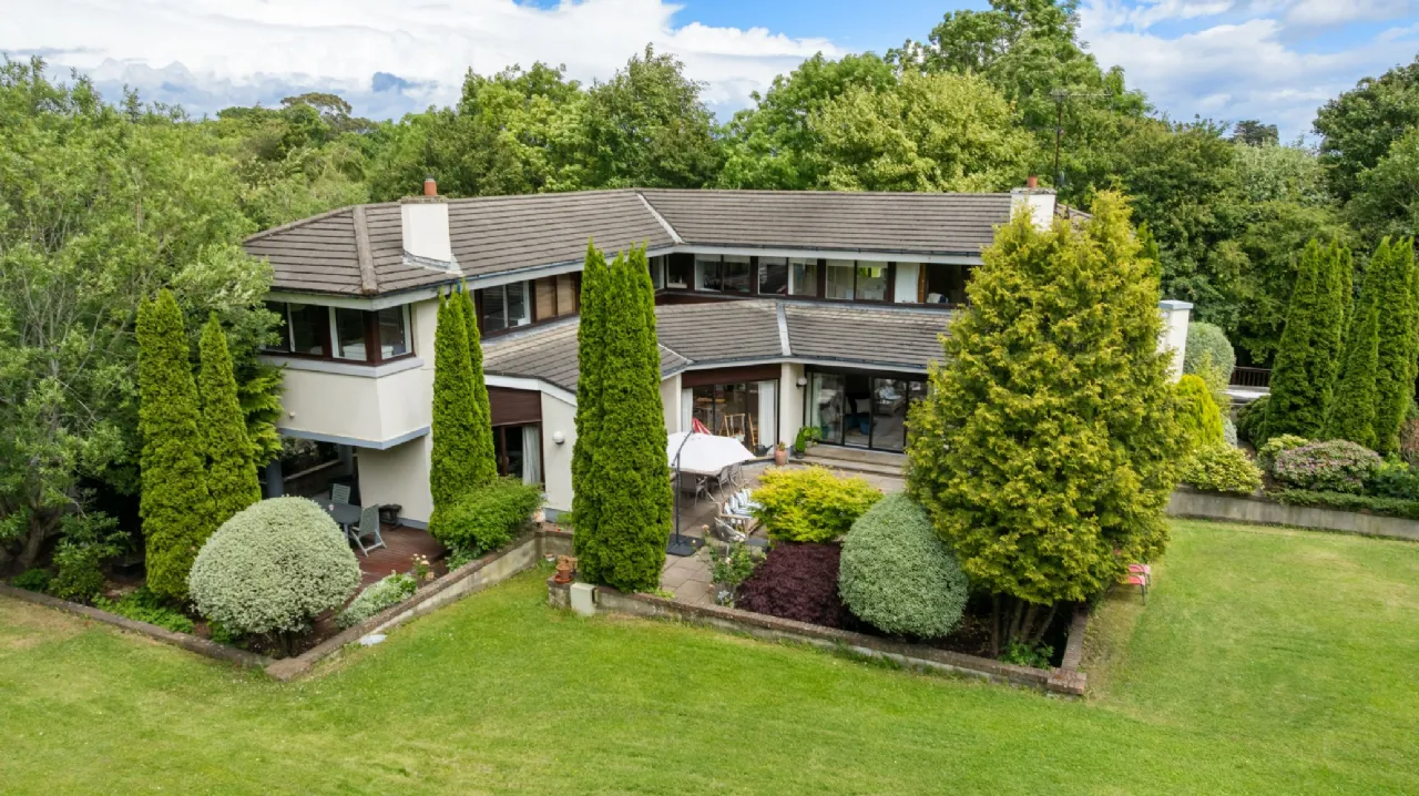 Photo of La Rochelle, Ferndale Road, Rathmichael, Dublin 18, D18 K3C6