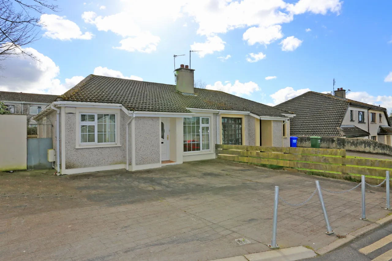 Photo of 1 Harvard Close, College Court, Castletroy, Limerick, V94 W30K