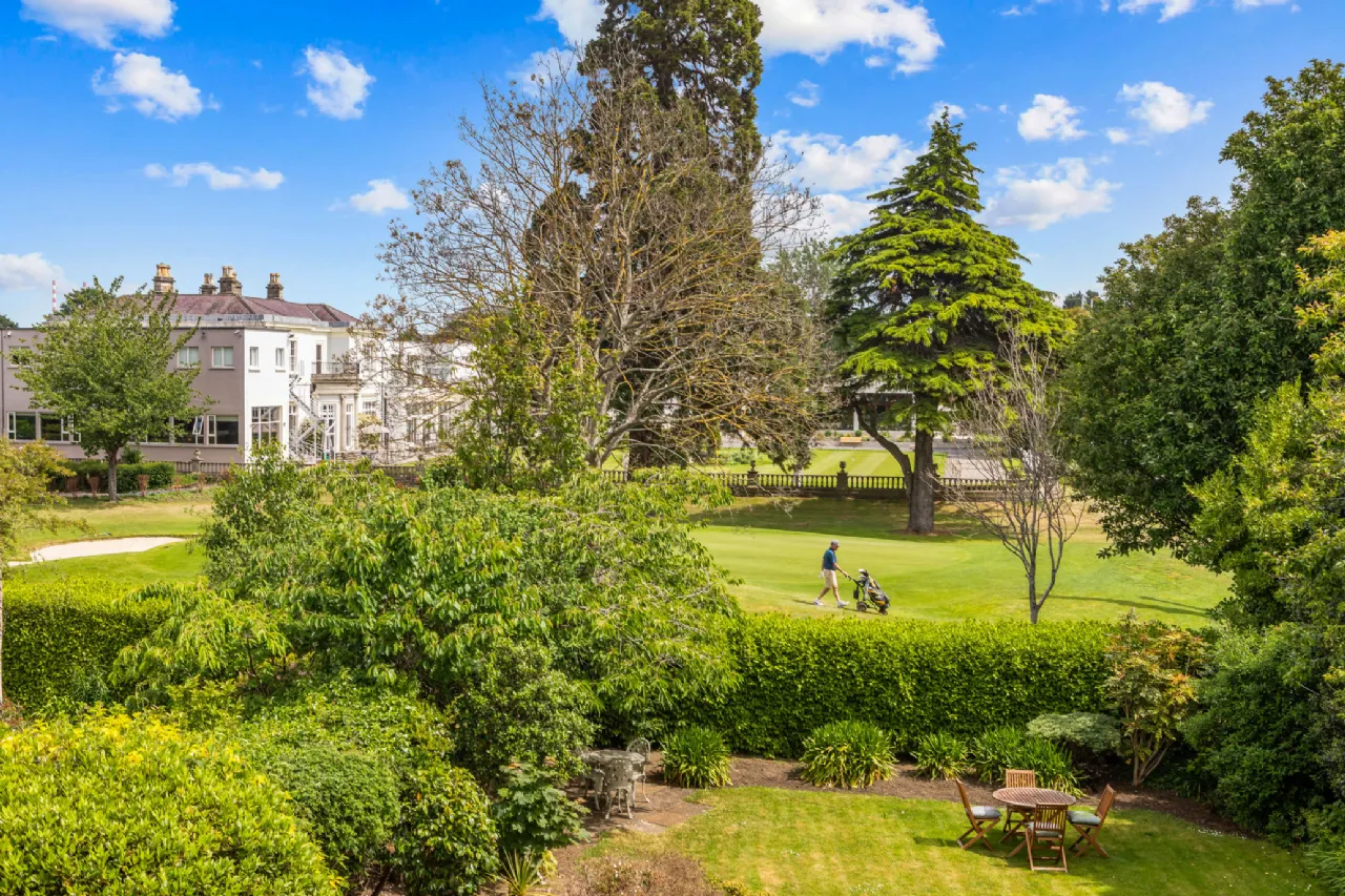 Photo of 48 Nutley Park, Donnybrook, Dublin 4, D04 X8C0