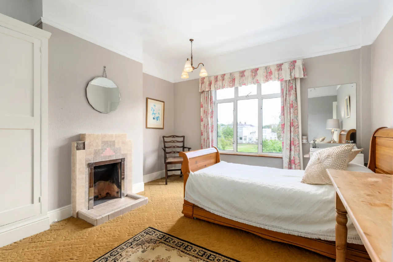 Photo of 48 Nutley Park, Donnybrook, Dublin 4, D04 X8C0
