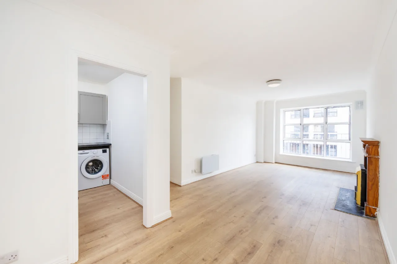 Photo of 15 Temple Hall, 128 - 131 Parnell Street, Dublin 1, D01 EW02