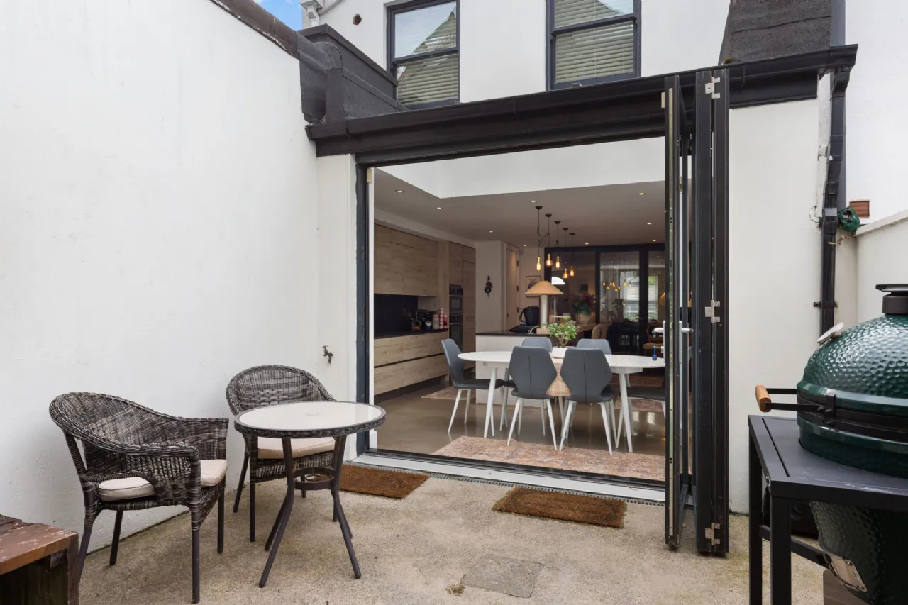 Photo of 2 Windsor Terrace, Portobello, Dublin 8, D08 E9T8