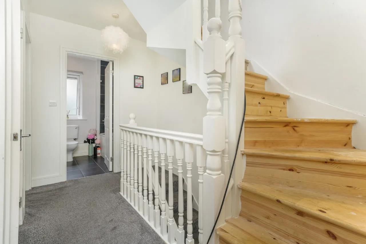 Photo of 117 Castlecurragh Vale, Mulhuddart, Dublin 15, D15 EEH7