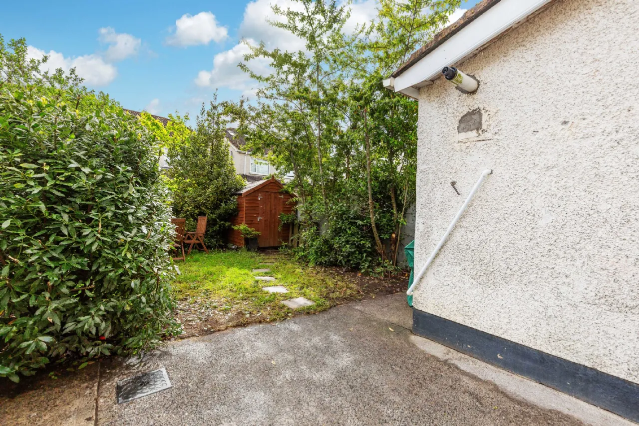 Photo of 27 Luttrell Park Drive, Castleknock, Dublin 15, D15AV9D