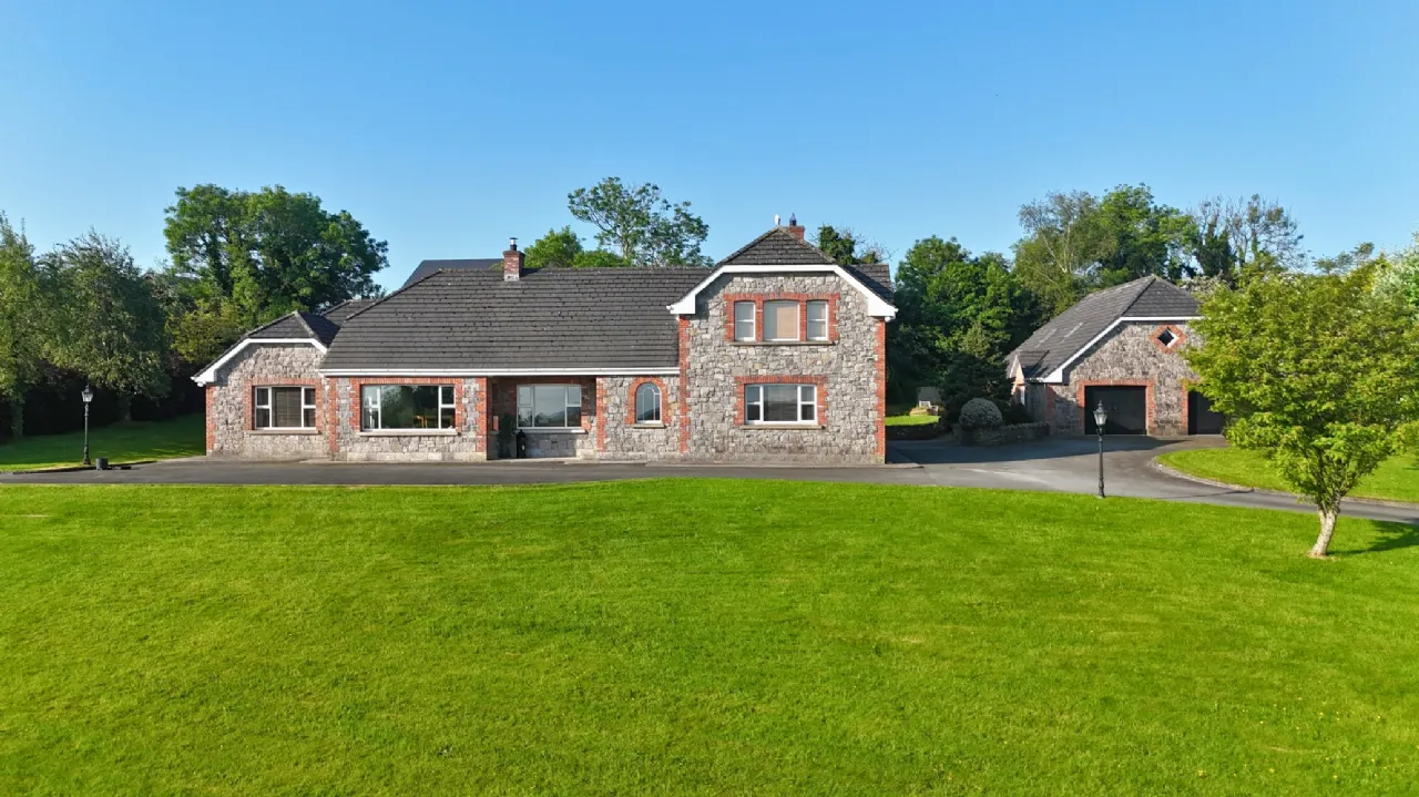 Photo of Brittas, Grangebellew, Co Louth, A92 HR04
