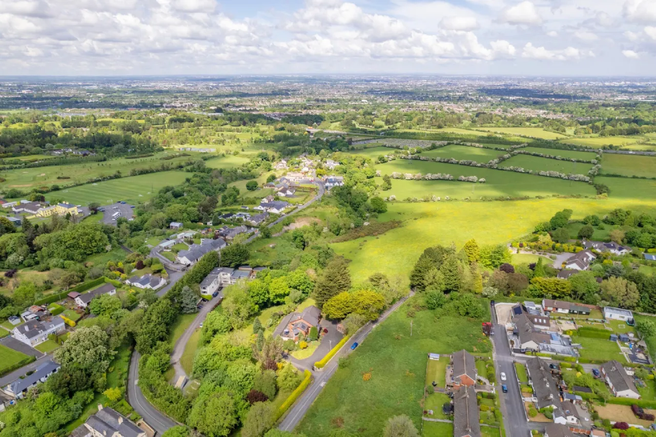 Photo of Elsemere, Tibradden Road, Rathfarnham, Dublin 16, D16 X9Y4