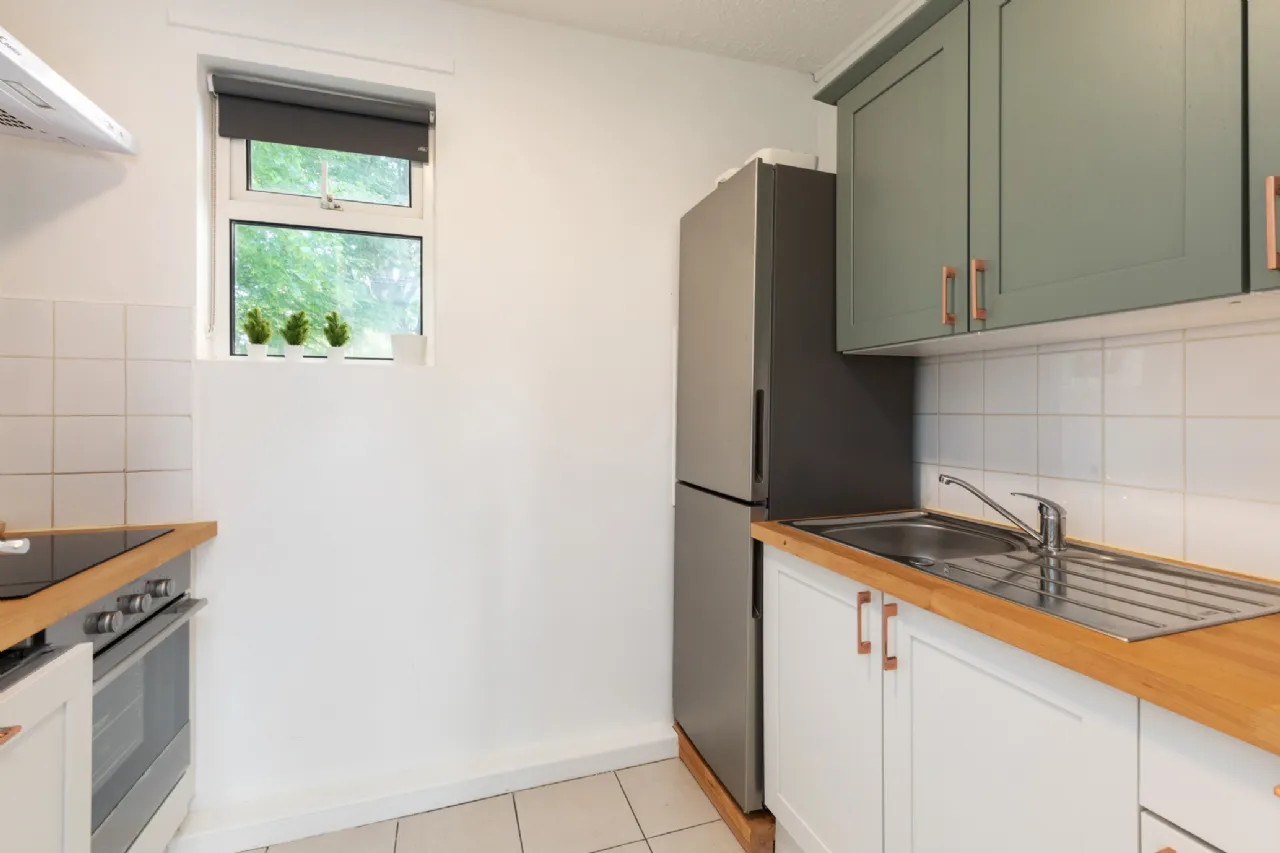 Photo of Apartment 4, Claremont Court, Sandymount, Dublin 4, D04 A667