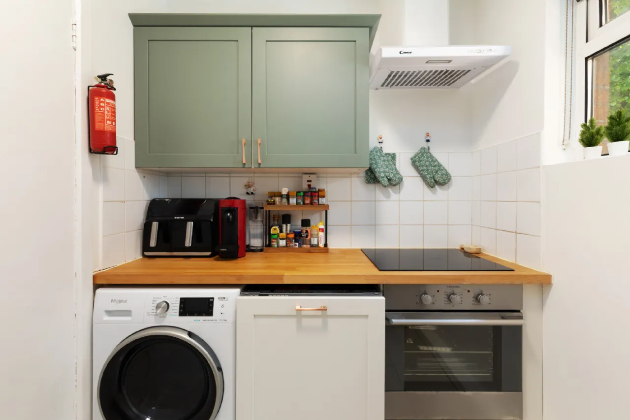 Photo of Apartment 4, Claremont Court, Sandymount, Dublin 4, D04 A667