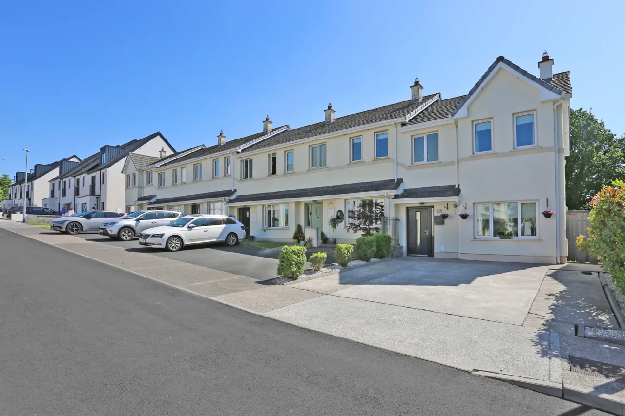 Photo of 32 Castlerock Avenue, Castleconnell, Co. Limerick, V94 Y5FT