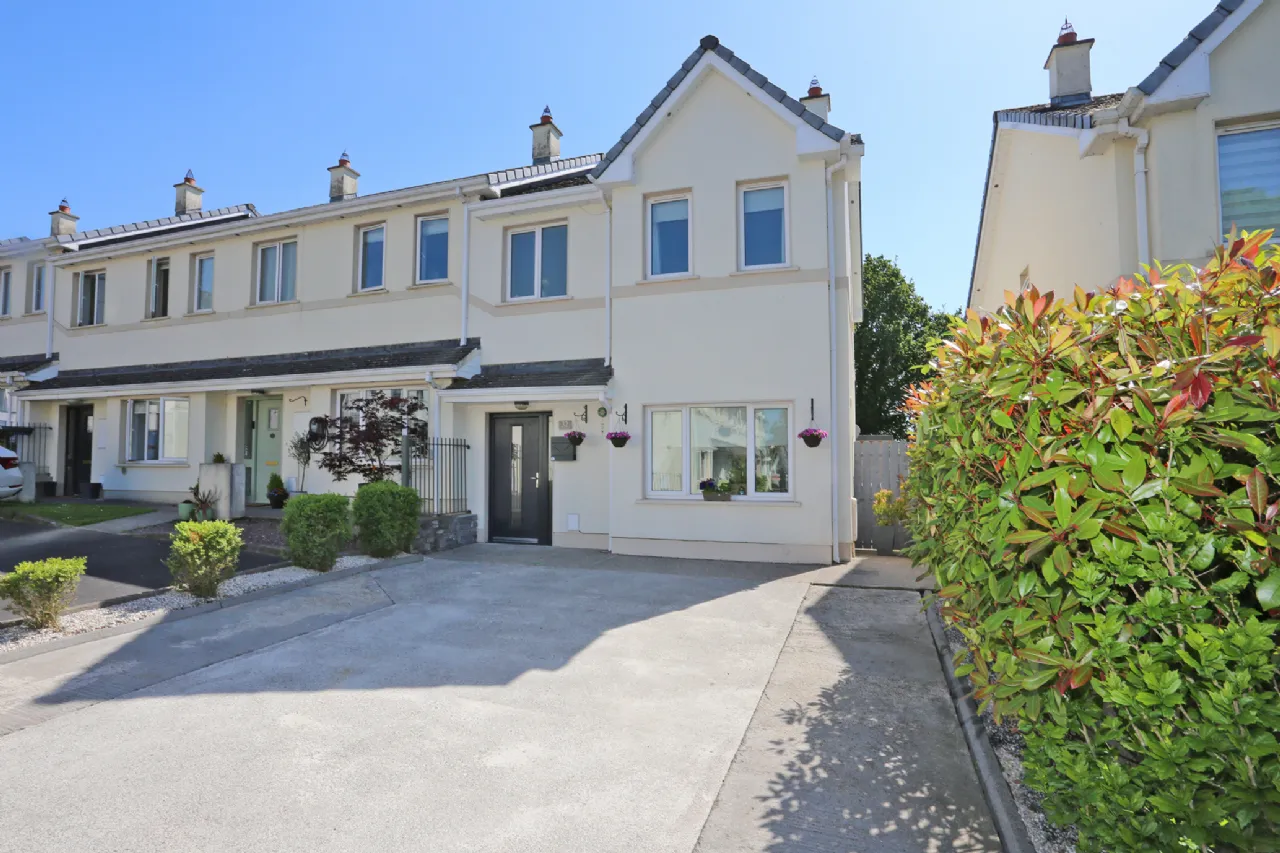 Photo of 32 Castlerock Avenue, Castleconnell, Co. Limerick, V94 Y5FT