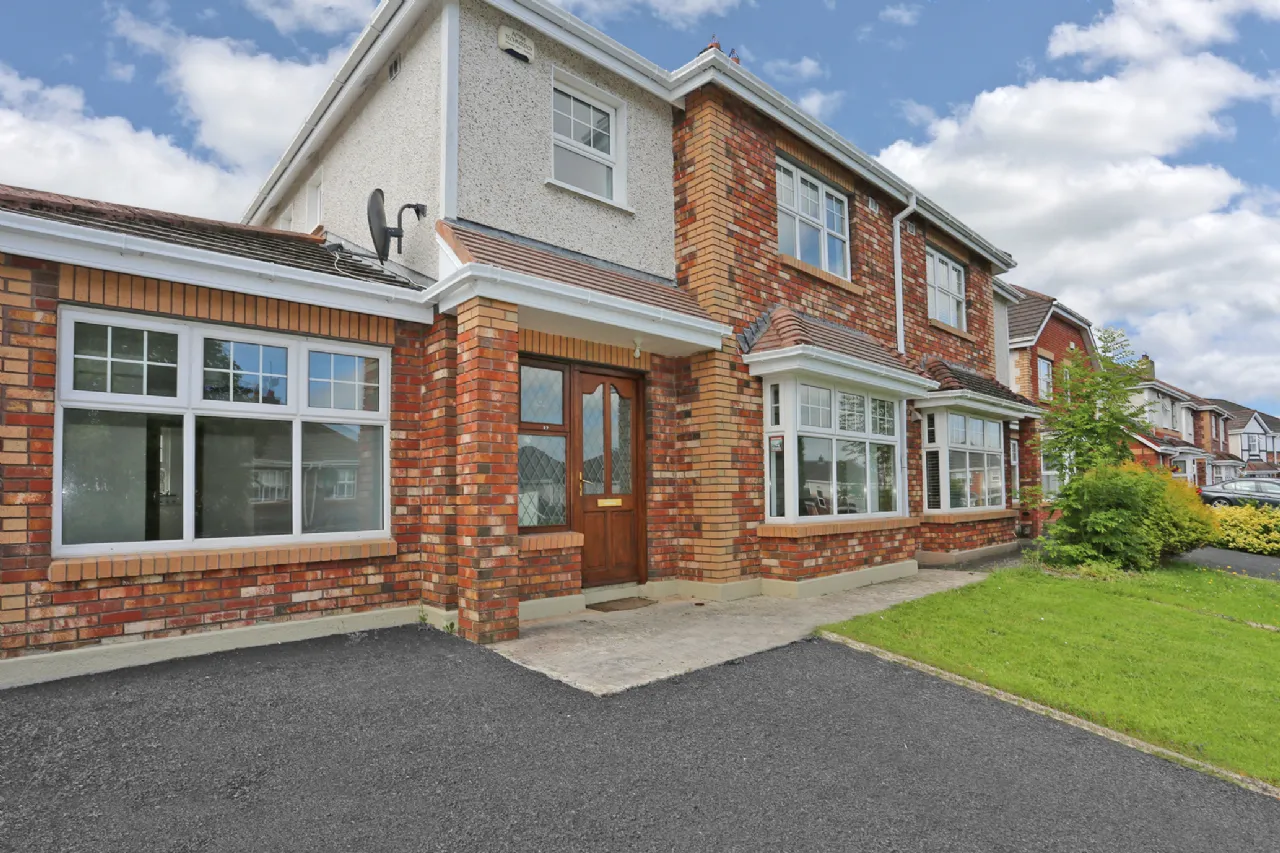 Photo of 27 Clover Hill, Dooradoyle, Limerick, V94RPF9